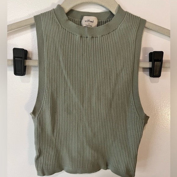 Aritzia sage crop top - Picture 2 of 2